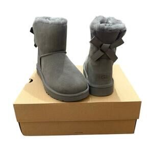 UGG Mini Bailey Bow II Women’s Size 7 Boots Grey Suede Sheepskin